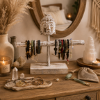 Soporte para Pulseras de Madera con Cabeza de Buda Blanqueada Artesanal