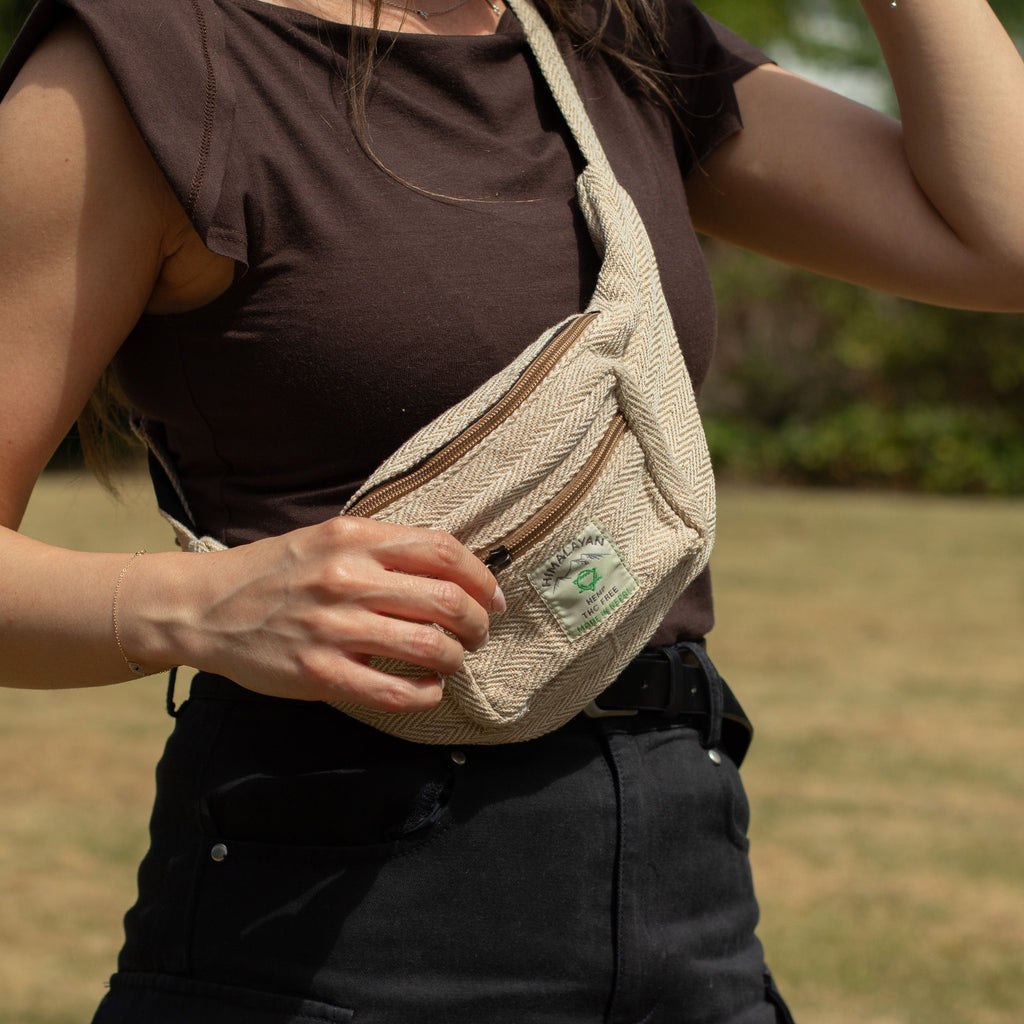 Riñonera Artesanal de Cáñamo y Algodón Natural | Estilo Boho para el Día a Día