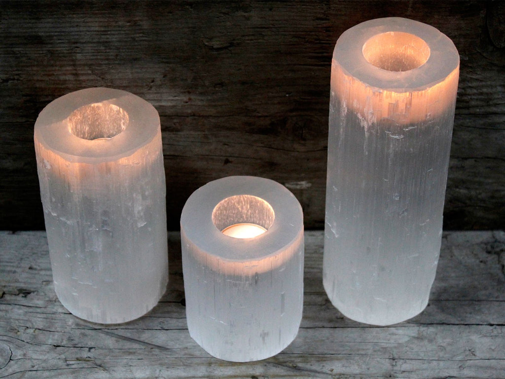 Portavelas Candelabro de Selenita Cilíndrico 15 cm Luz Purificadora